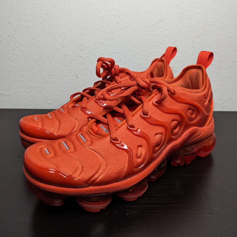 Nike Air VaporMax Plus Women's Triple Orange DZ4440-800 New